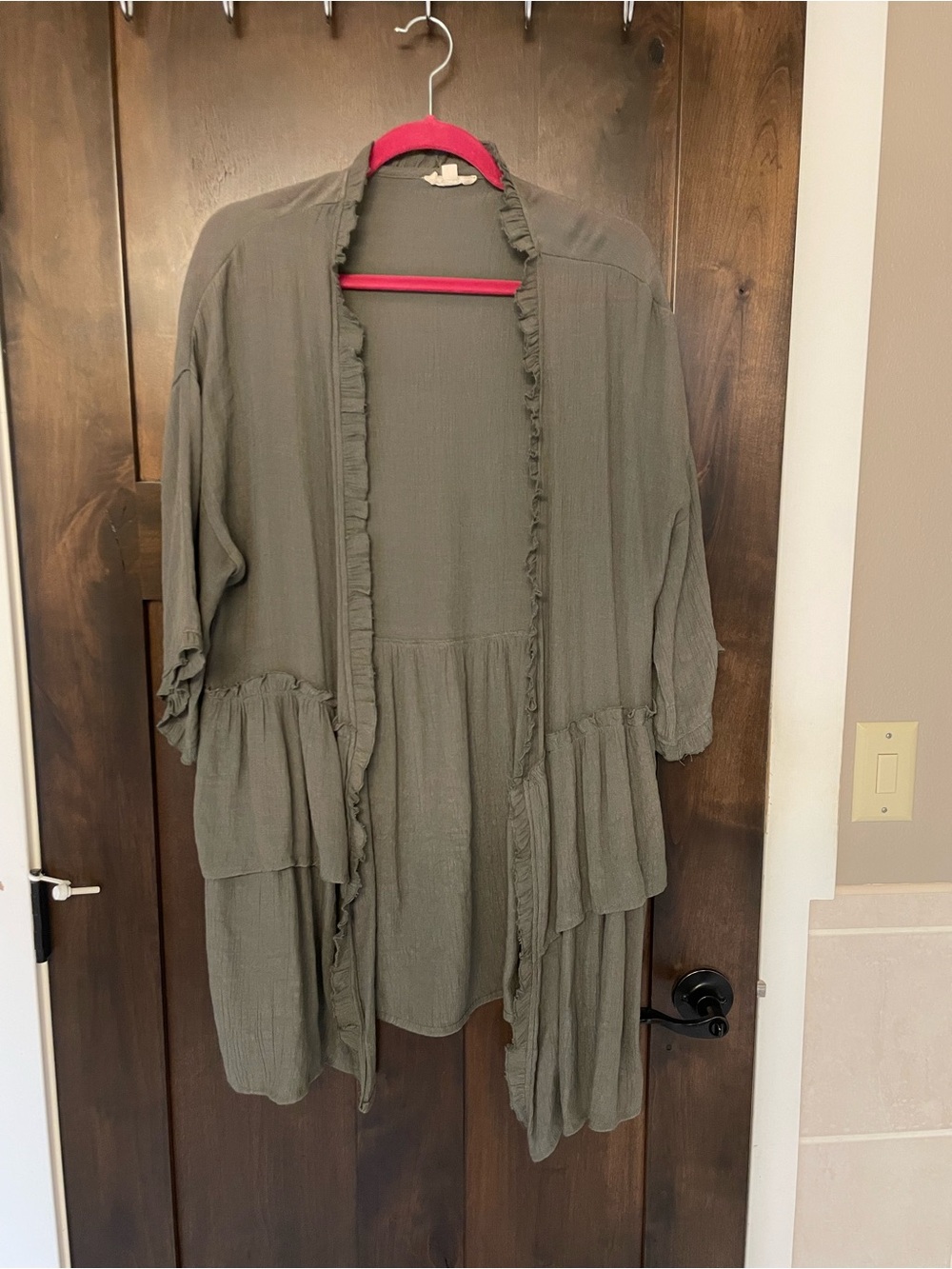easel Olive Ruffle-Trim Open Cardigan